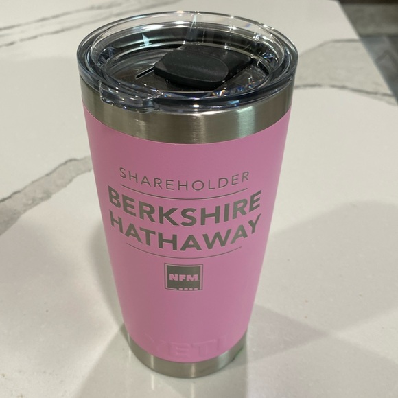 Berkshire Hathaway Shareholder Yeti  Pink 24 Oz - Picture 1 of 3